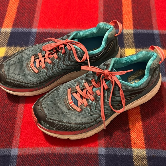 Hoka - Picture 1 of 10